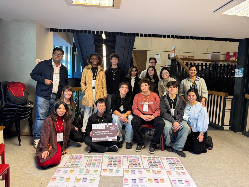 Image of participants at the Economy of Francesco Global Event Marketplace of the Common Place workshop